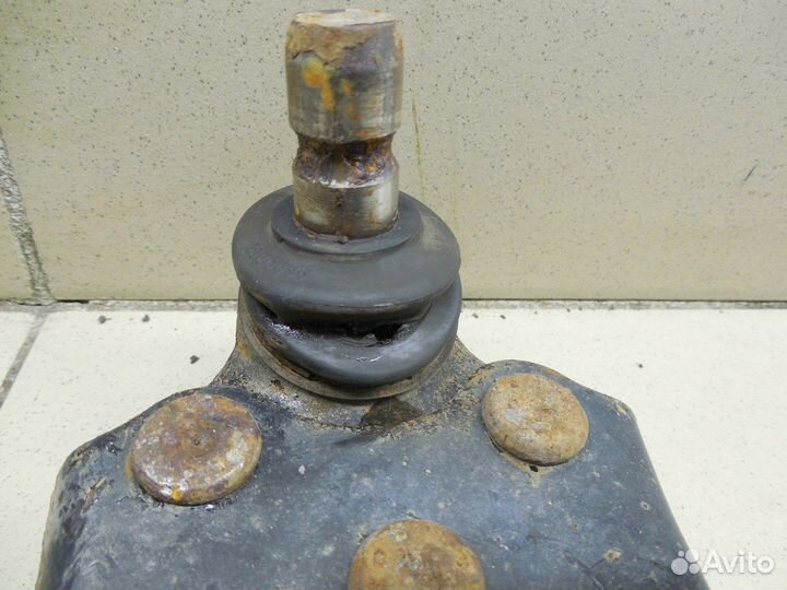 Рычаг передний правый Aveo (T300) 2011