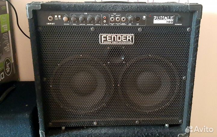 Басовый комбоусилитель Fender rumble 100
