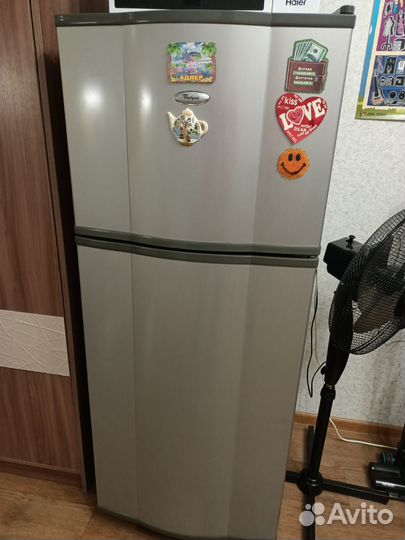 Холодильник б/у (сломан)
