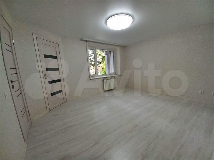 2-к. квартира, 49,8 м², 1/17 эт.