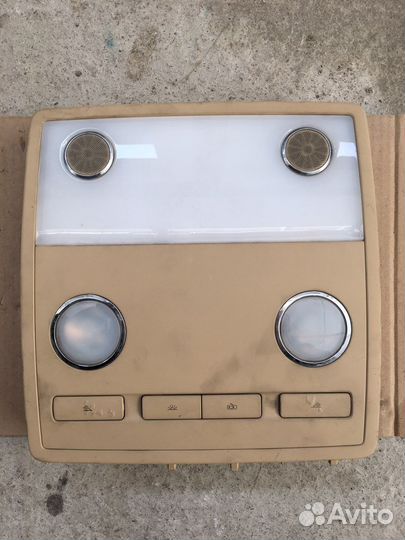 Плафон задний Volkswagen Phaeton (2016)