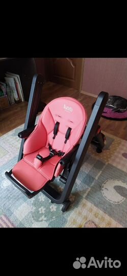 Стульчик для кормления (жезлонг)