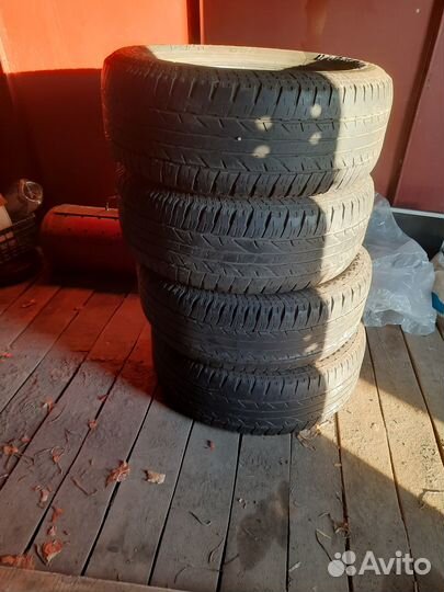 Yokohama 104ZR 265/65 R17