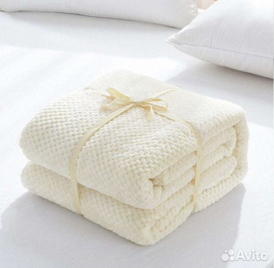 Плед однотонный плотный