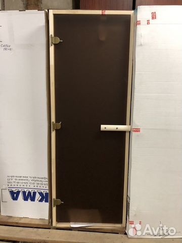 Стеклянная дверь в сауну