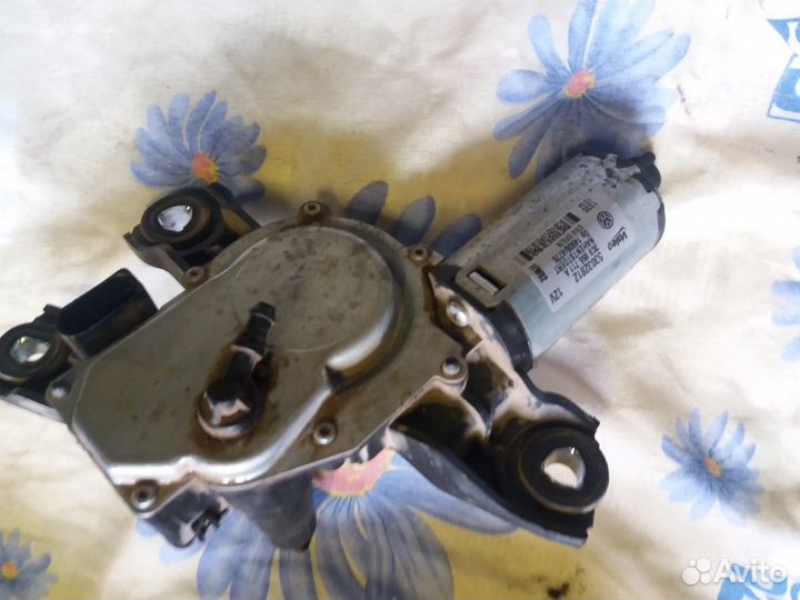 Мотор стеклоочистителя задний 3C9955711A VW Passat