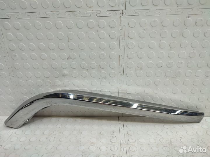 Молдинг бампера передний правый Лада Веста 2015