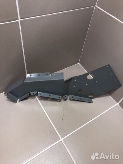 Накладка лонжерона переднего левого Нива 2121