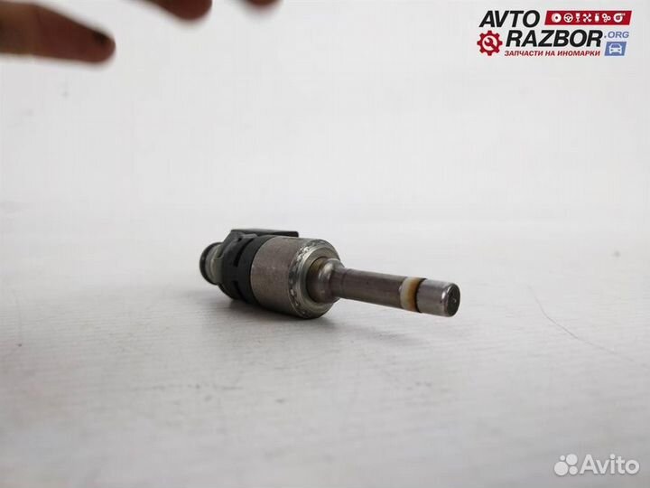 Форсунка инжекторная электрическая Audi A1 2010