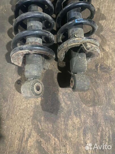 Стойки задние пара Honda Element YH2