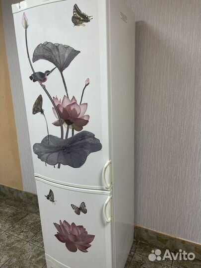 Холодильник бу vestfrot