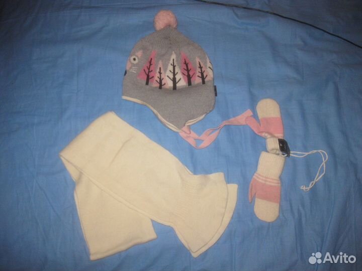 Новый зимний комплект шапка + шарф + варежки 3-7л