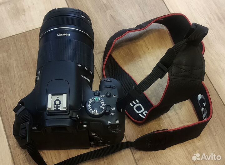 Цифровая зеркальная камера Canon EOS 600D