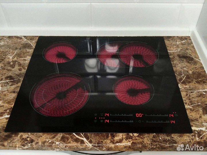 Ремонт индукционных плит и варочных панелей