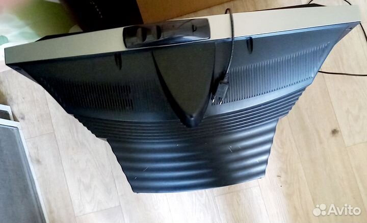 Телевизор LG super slim 27