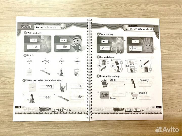 Oxford Phonics World 5 SB,WB