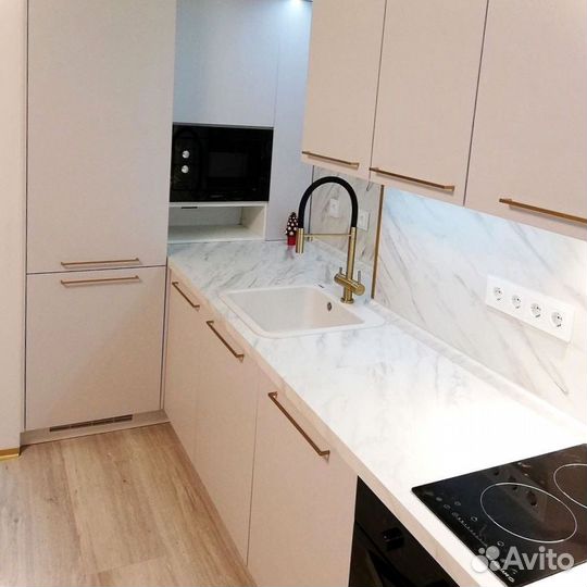 Кухонный гарнитур угловой