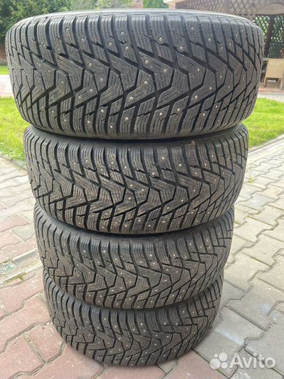 Hankook Winter I'Pike RS2 W429 235/55 R17