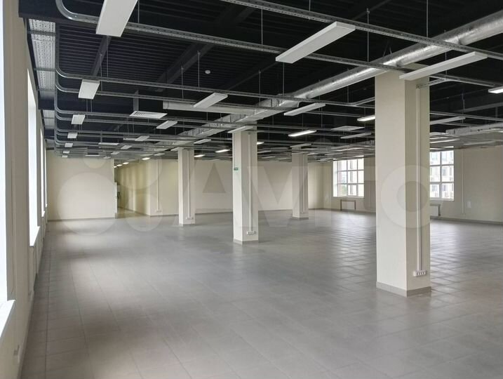 Современный Офис с парковкой, 742.9 м²