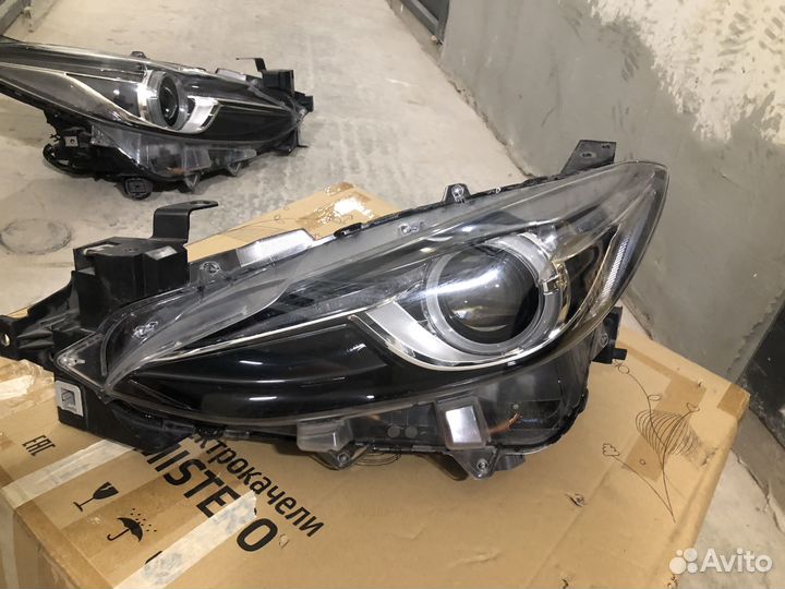 Фары левая правая mazda 3 bm