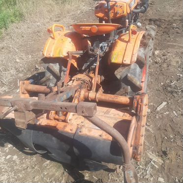 Мини-трактор Kubota B7000, 1990