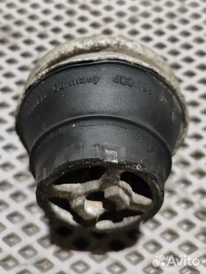 Подушка двигателя передняя (гидравлическая ) audi