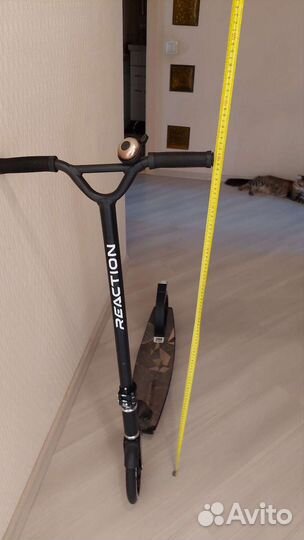 Самокат reaction 200