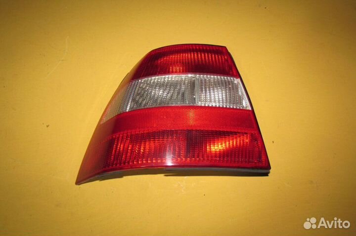 Фонарь Opel Vectra B Дорестайлинг