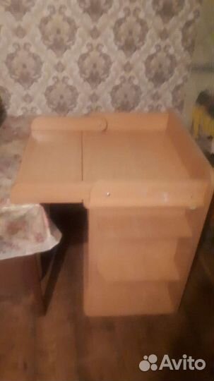 Пеленальный стол