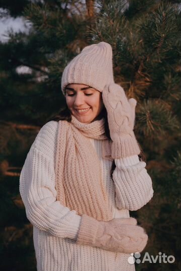 Вязанный комплект из мохера