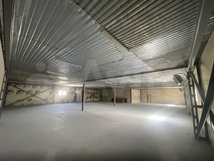 Склад, 1350 м²