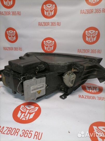 Фара ксенон передняя правая Audi Tt 8N AUQ 2002