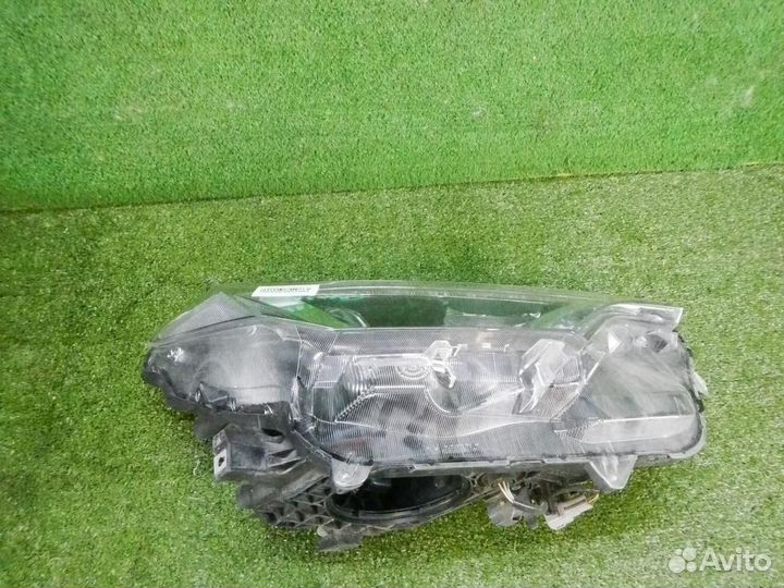 Фара правая Toyota RAV4