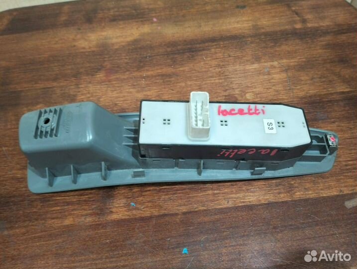 Блок управления стеклоподъемниками Chevrolet