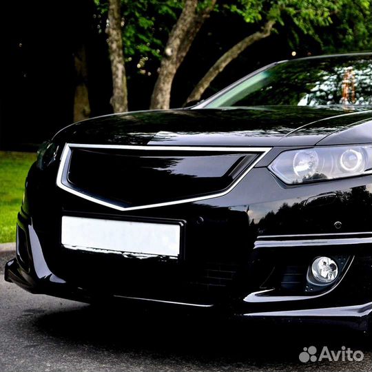 Решетка радиатора для Хонда Аккорд 8 2008-2011г.в