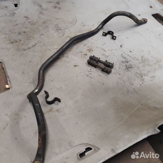 Стабилизатор передний подвески Мицубиси Лансер 9