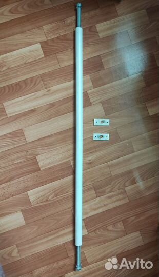 Турник в проем распорный