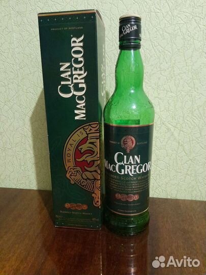 Пустые бутылки для коллекции