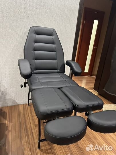 Педикюрное кресло, кушетка
