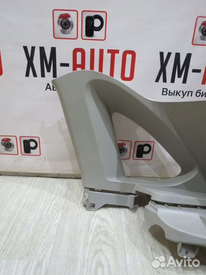 Обшивка стойки задняя правая LADA Xray