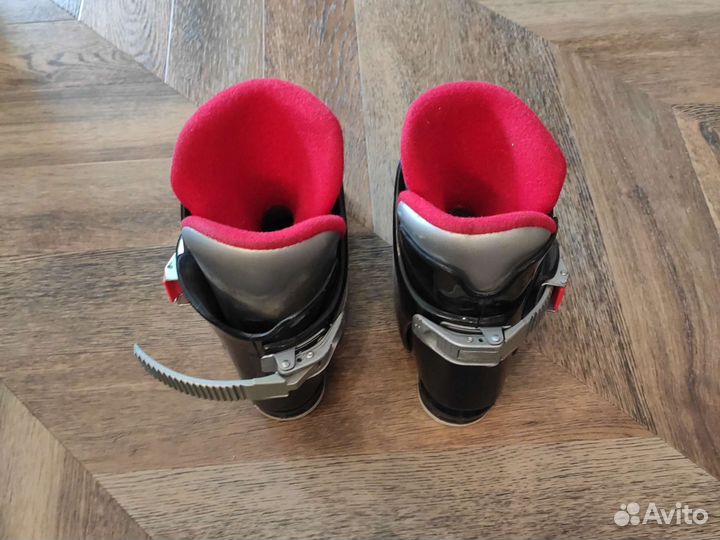 Горнолыжные ботинки детские 21.5