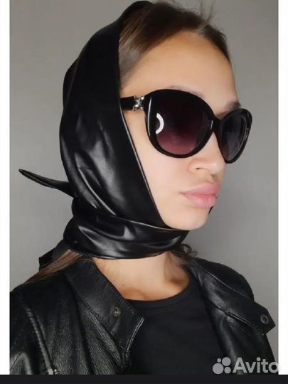 Косынка из экокожи утеплённая