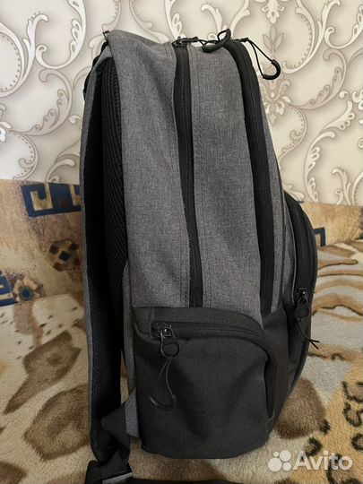 Рюкзак школьный