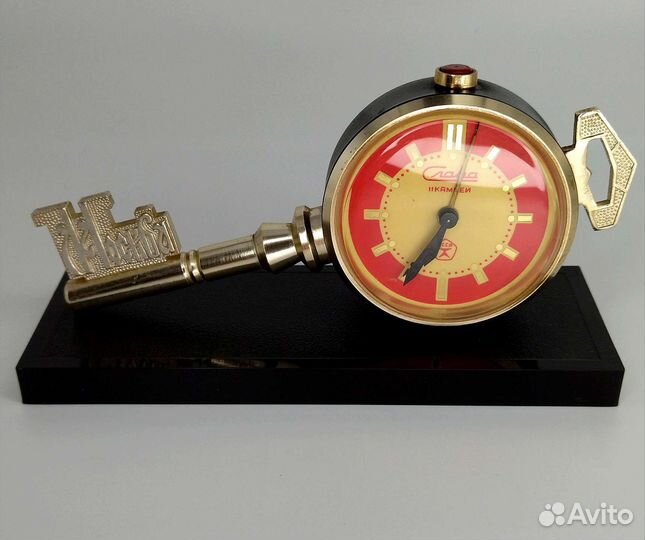 Часы настольные Слава времён СССР