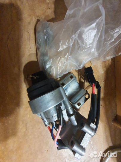 Замок и лечинки Ваз Калина 17 18 19