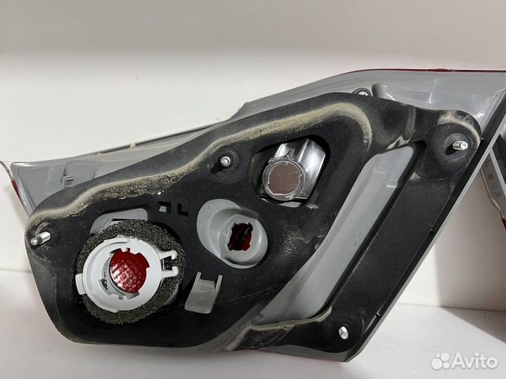 Фонарь правый левый Camry v50 Оригинал