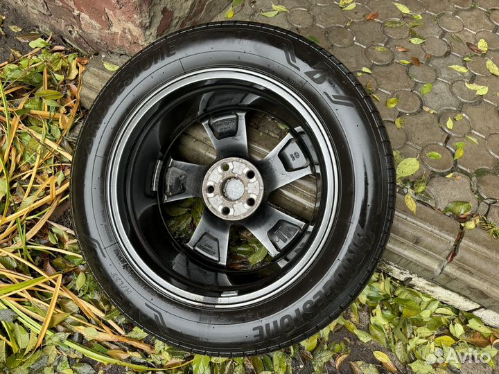 Диски toyota rav4 r18 с резиной Bridgestone