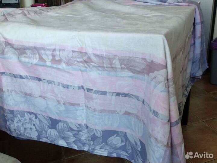 Скатерть квадратная для кухни cleanelly 142х144