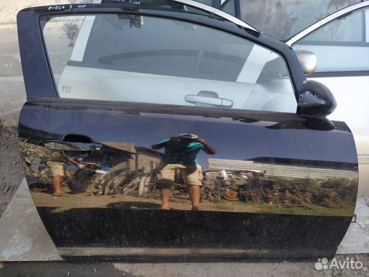 Дверь передняя правая Opel Corsa D