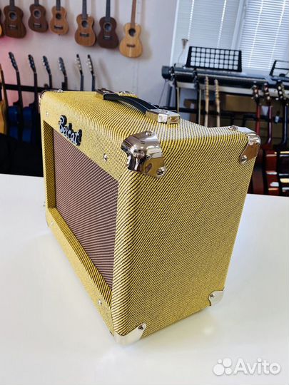 Комбоусилитель Belcat 15 ватт